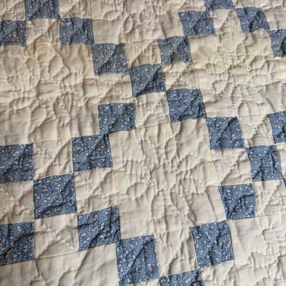Quilted Irish Chain Baby Blanket Table Centerpiece Floral Ditsy Hand Stitched - Picture 3 of 7